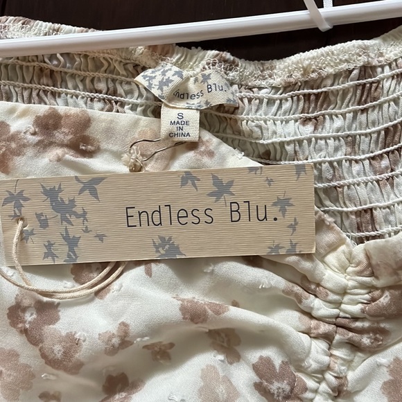 NWT Endless Blue long sleeve crop top - Picture 2 of 2